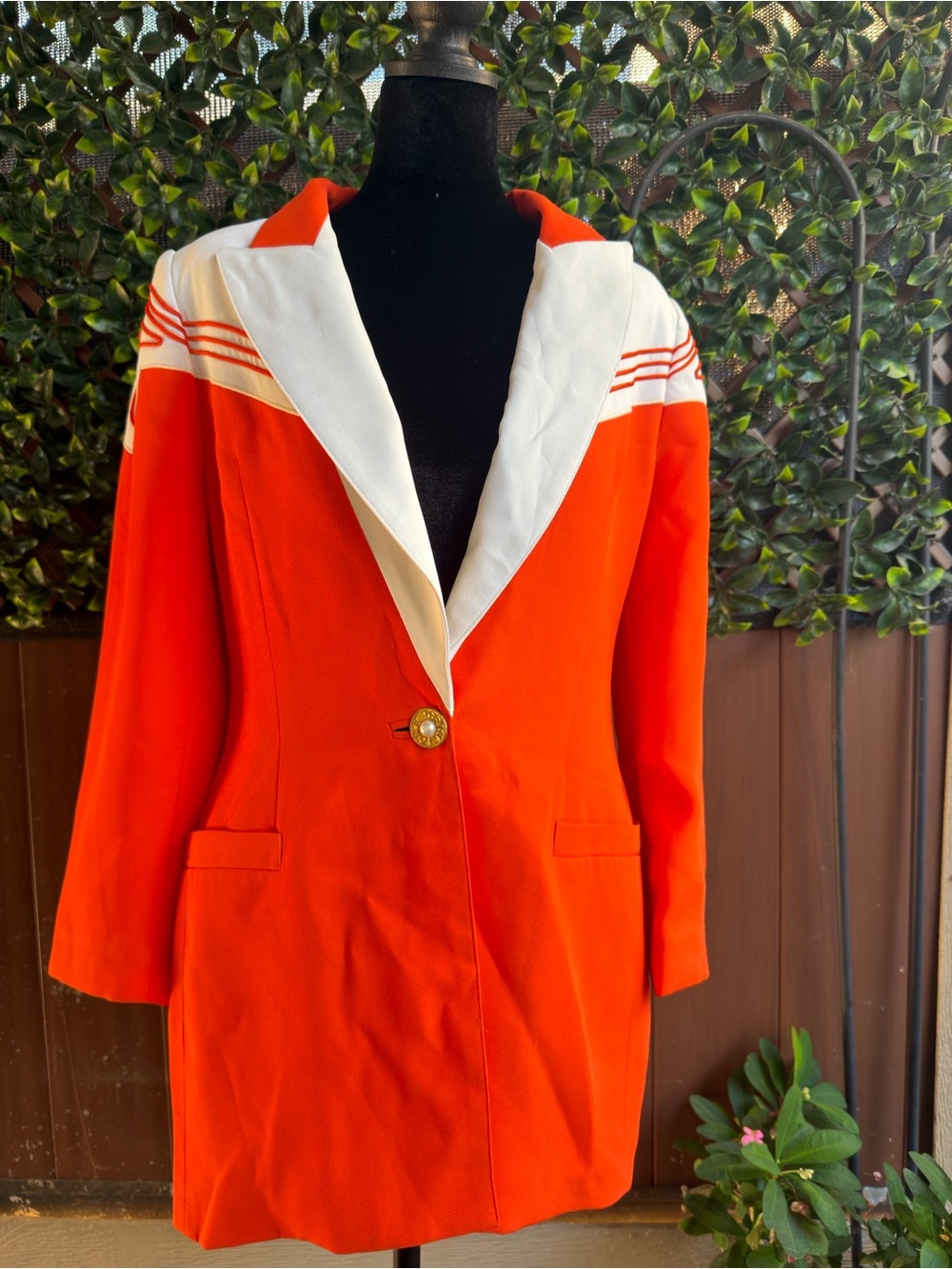 VTG Criscione Women's Orange Longline Blazer with White Contrast Lapel SZ M